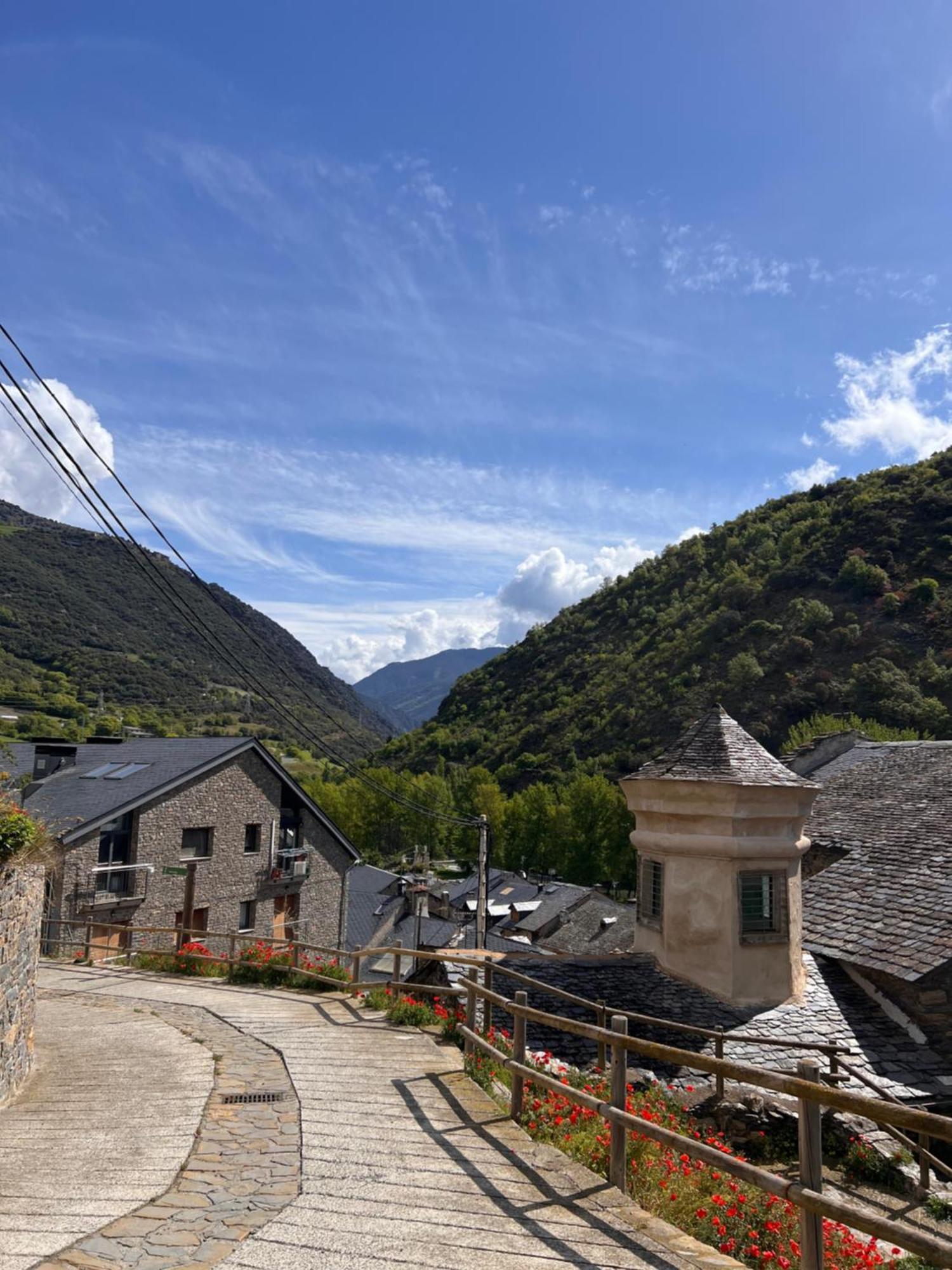 Duplex Can Marc - L'Amfitriona Rialp Kültér fotó